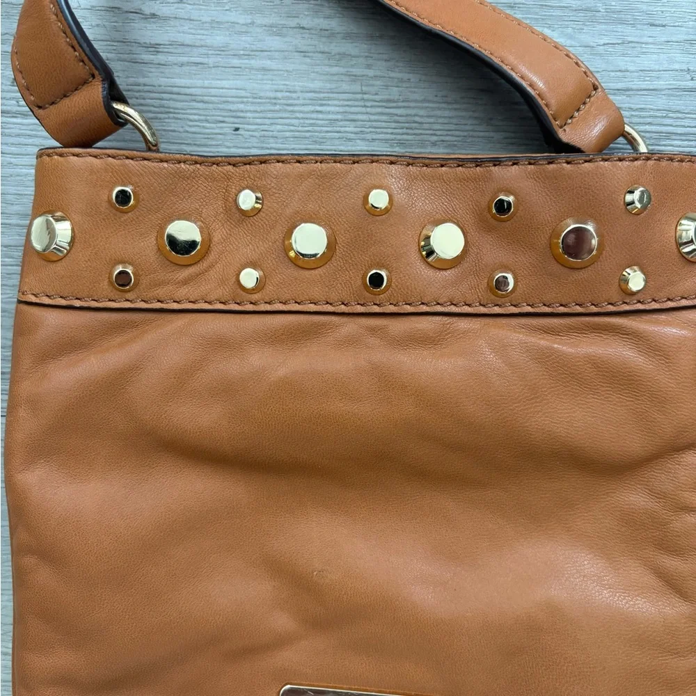 Michael Kors Brown Shoulder Bag with Gold Accents - Picture 4 of 7